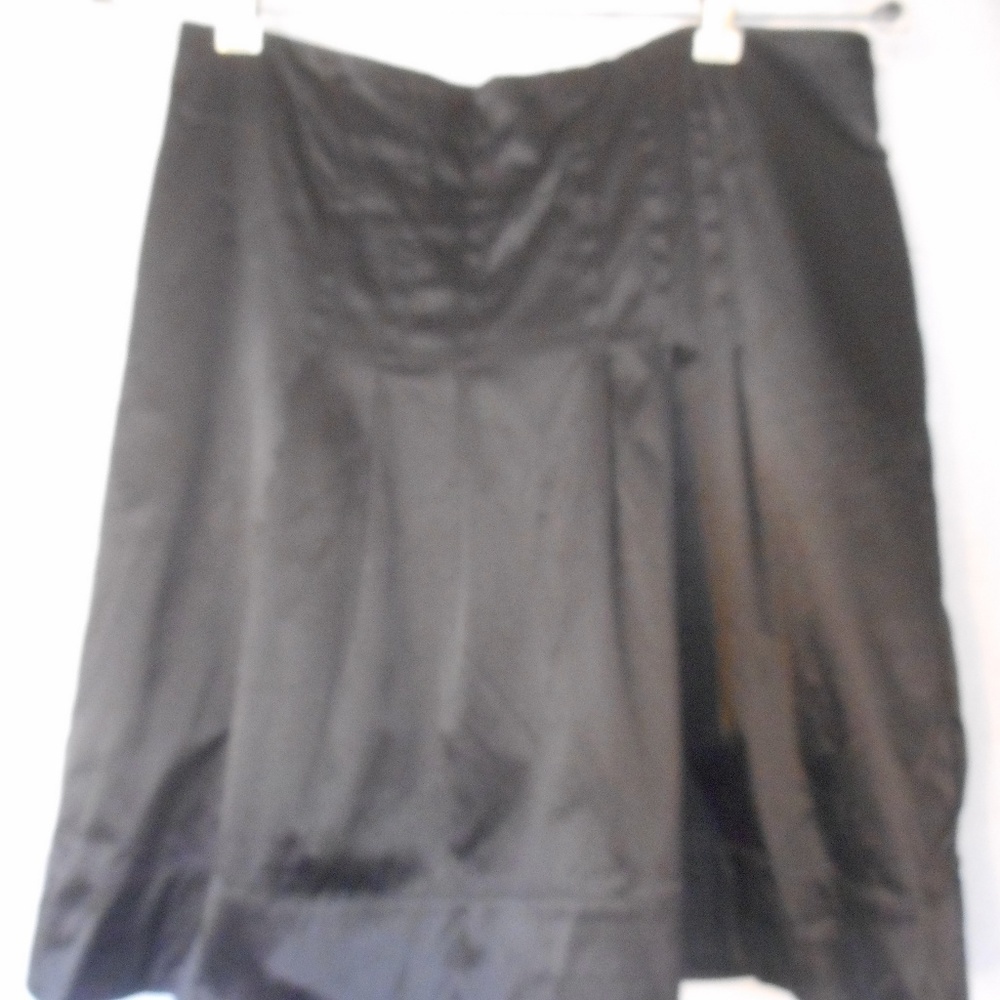 H&M lined Skirt Size 10 Black with pleated front